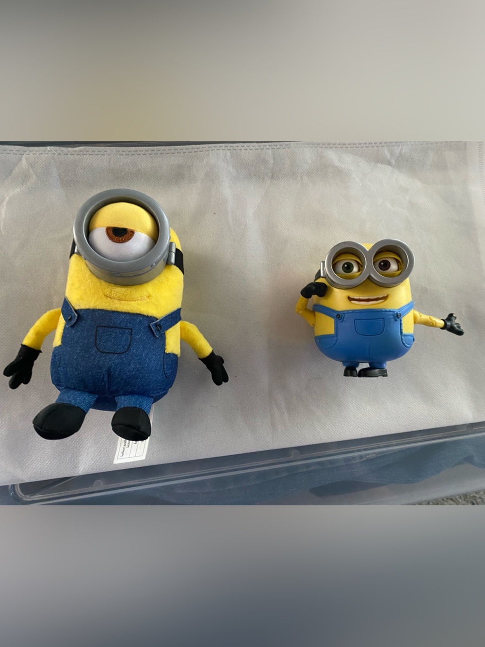 Despicable Me Toy Lot Plush Large Plastic Figure Minion Lot Toys 4" 7"